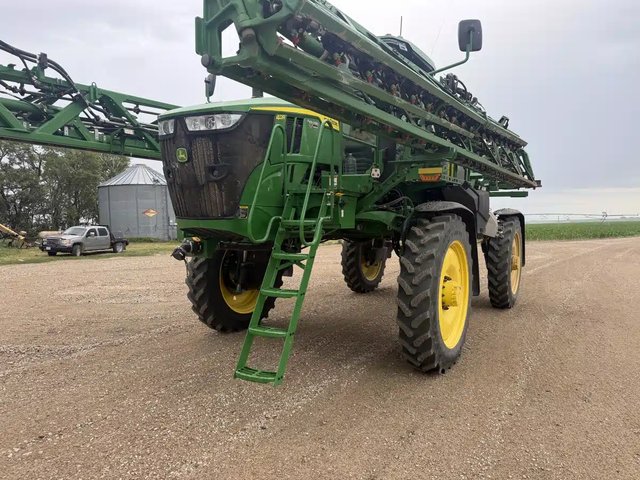 2025 John Deere 412R Arroseur - Automoteur