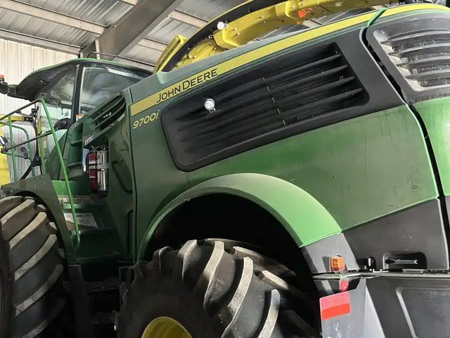 2024 John Deere 9700 Fourragère