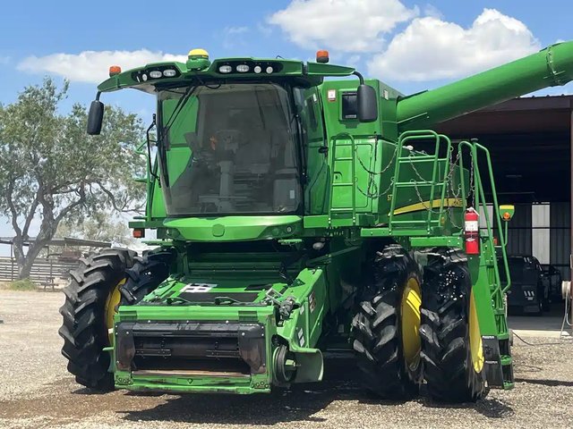 2018 John Deere S770 Batteuse
