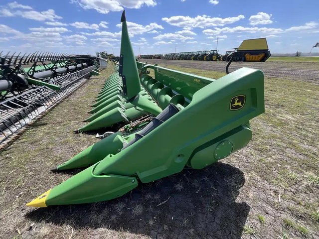 2025 John Deere CR 18 Nez - Maïs