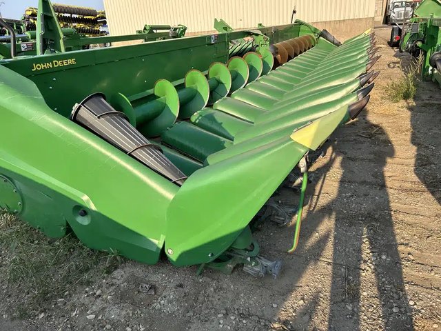 2023 John Deere C18R Nez - Maïs