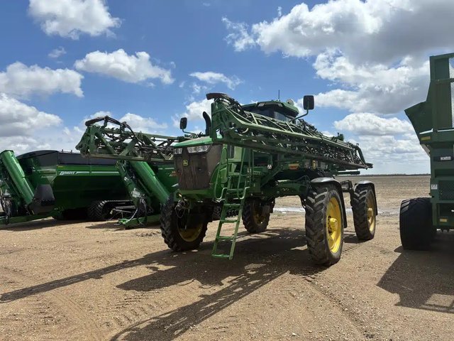 2025 John Deere 412R Arroseur - Automoteur