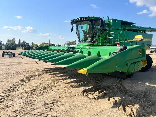 2023 John Deere C12R Nez - Maïs