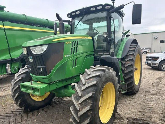 2015 John Deere 6215R Tracteur