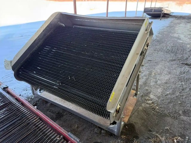 Univerco 60" Hedge Hog Équipement pour pommes de terre