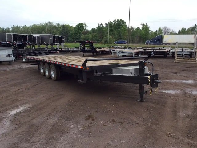 2026 Canada Trailers 8.5X26 10.5 TON Remorque - Plateforme basculante