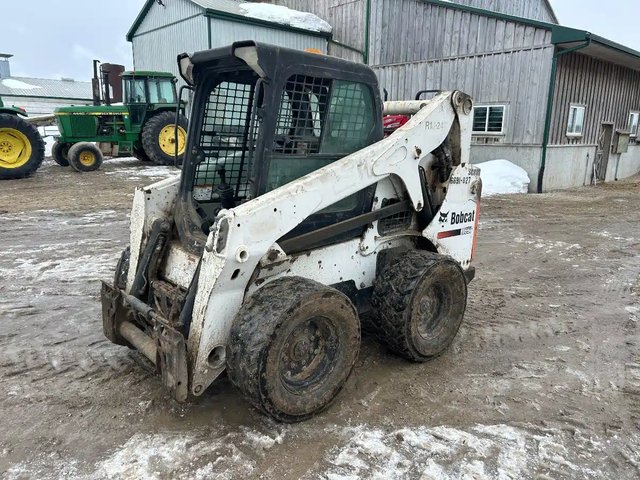 Bobcat S650 chargeuse à direction à glissement