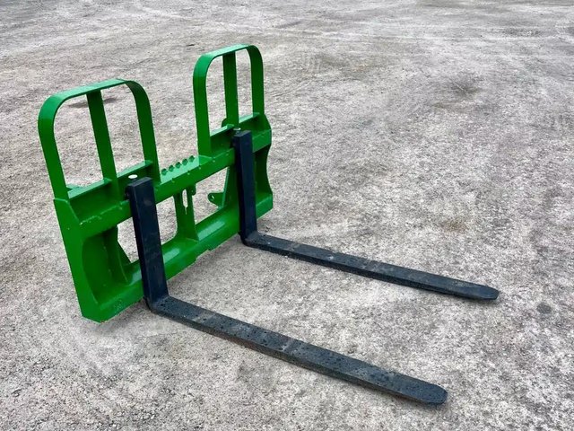 2025 HLA Attachments HD55AO600 Fourche à palette