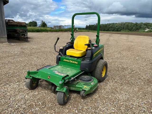 2013 John Deere 997 Tondeuse à rayon de braquage zéro