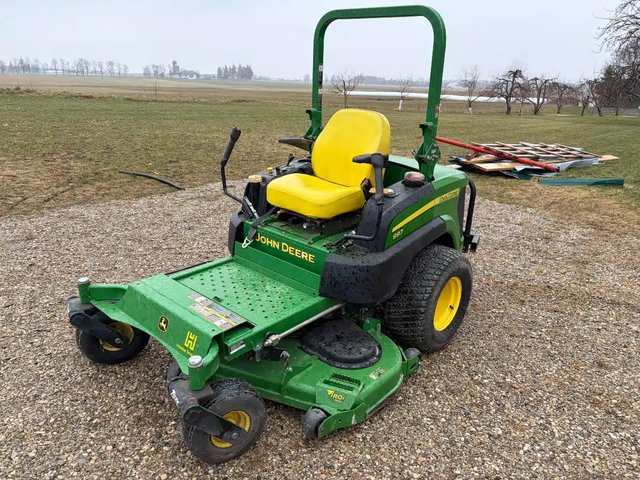 2014 John Deere 997 Tondeuse à rayon de braquage zéro