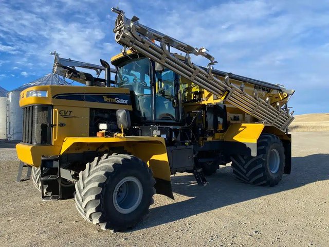 2019 TerraGator TG8400C Flotteur