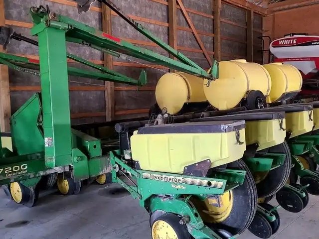 John Deere 7200 Planteur