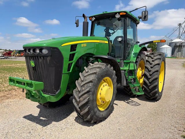 2009 John Deere 8130 Tracteur
