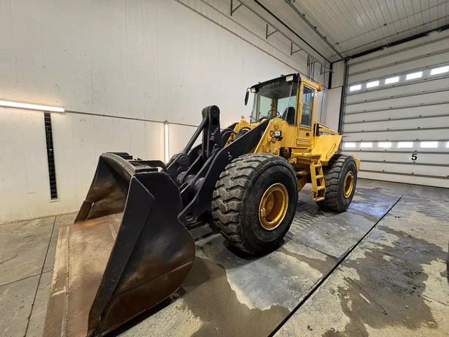 1998 Volvo L150C Chargeur sur roues