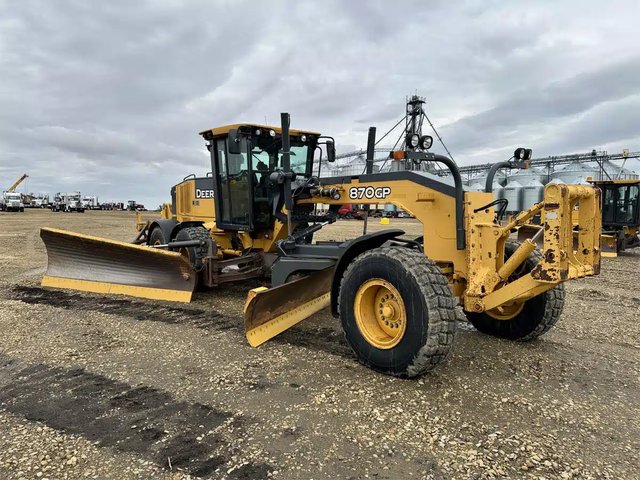 2011 DEERE 870GP Niveleuse (Gratte panier)