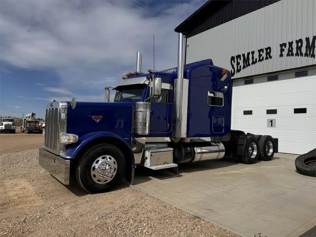 2014 Peterbilt 388 Camion dix roues