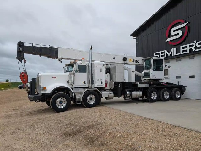 2012 Peterbilt 367 Truck Cab & Chassis