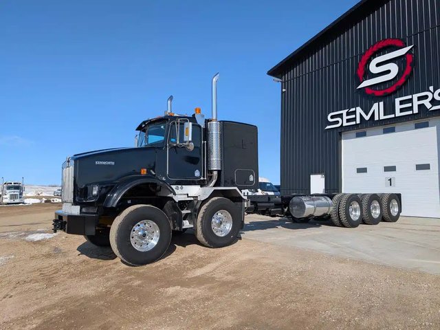 2005 Kenworth T800 Truck Cab & Chassis
