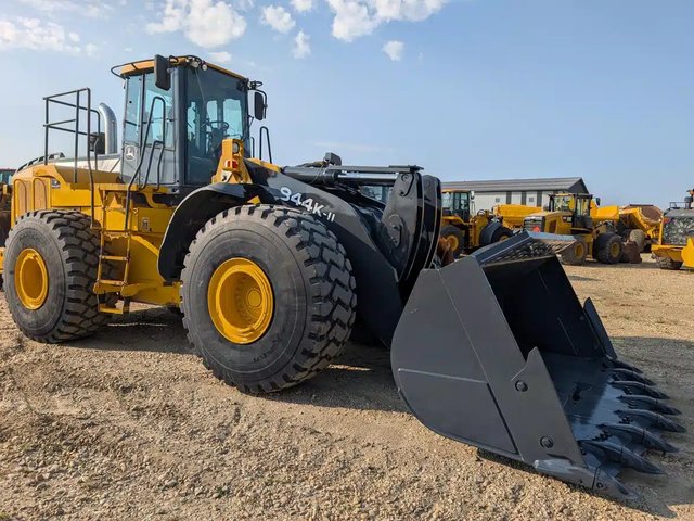 2014 DEERE 844KII Chargeur sur roues