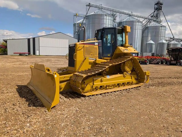 2007 Caterpillar D6N Bouteur