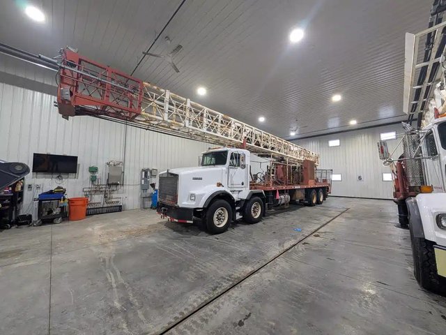 2001 Ingersoll Rand TH60 Semoir