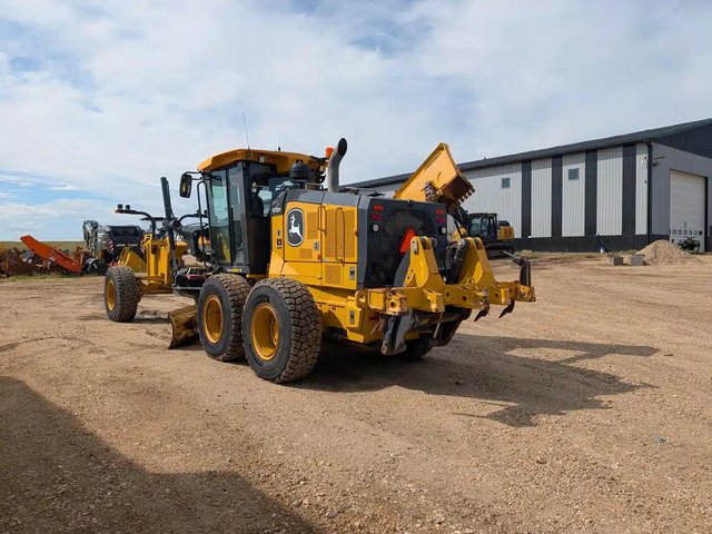 2021 DEERE 872GP Niveleuse (Gratte panier)