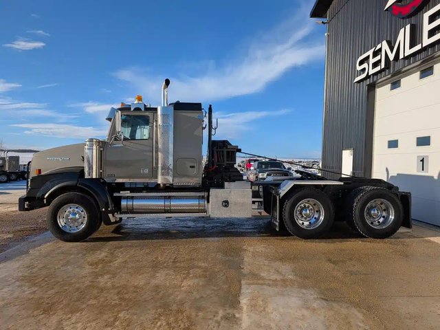 2001 Western Star 4900 Camion dix roues