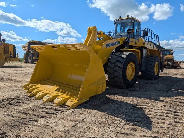 2018 Komatsu WA600-8 Chargeur sur roues
