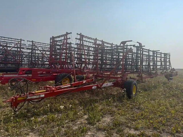 2009 Bourgault 6000 Herse