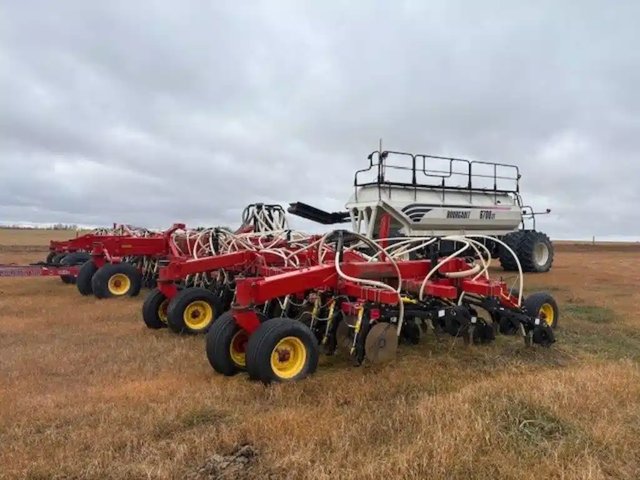 2012 Bourgault 3320-66 & 6700 Semoir à engrais