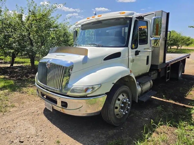 2006 International 4300 Camion - Plateforme
