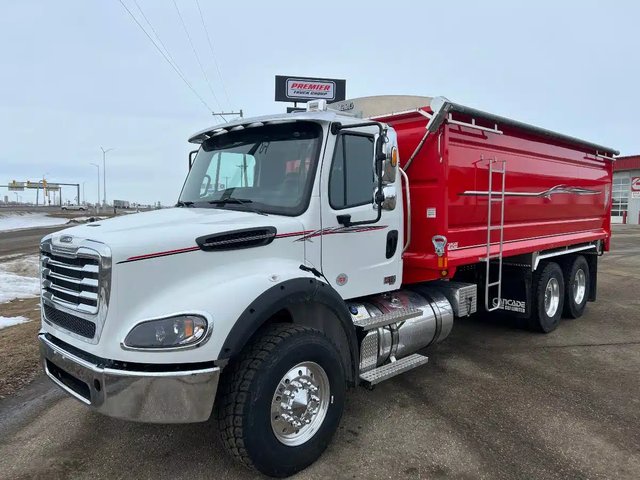 2026 Freightliner M2 112 camion de grain