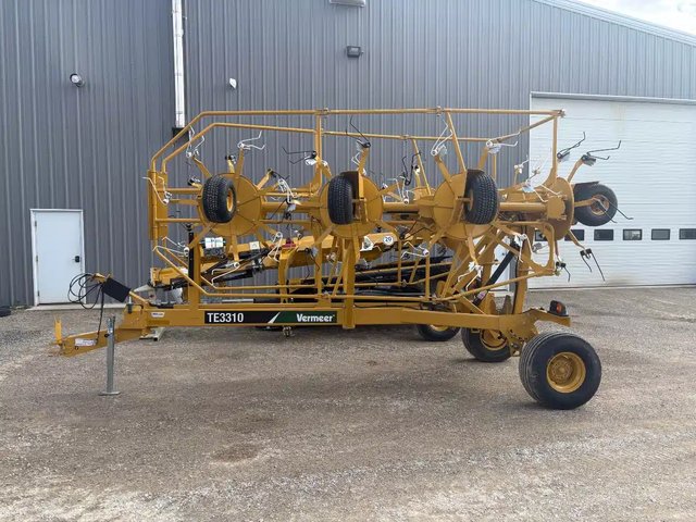 2025 Vermeer TE3310 Tedder