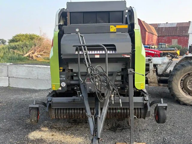 2016 CLAAS VARIANT 380RC Presse à Balle Ronde