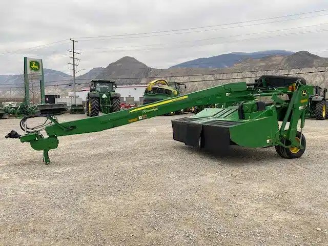 2019 John Deere 830 Faucheuse-conditionneuse à disques