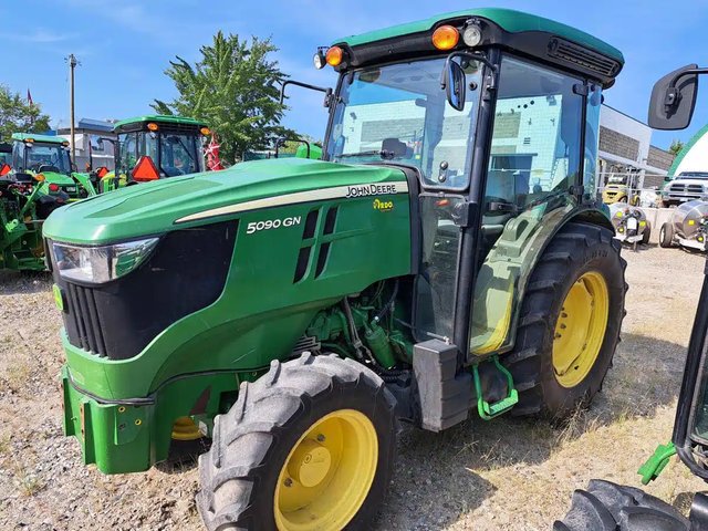 2017 John Deere 5090GN Tracteur