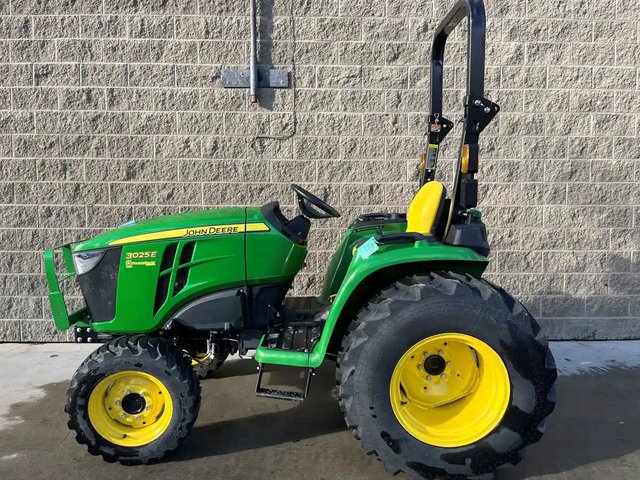 2022 John Deere 3025E Tracteur