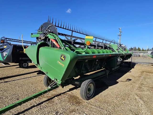 2018 John Deere 640FD Nez - Toile/Tapis