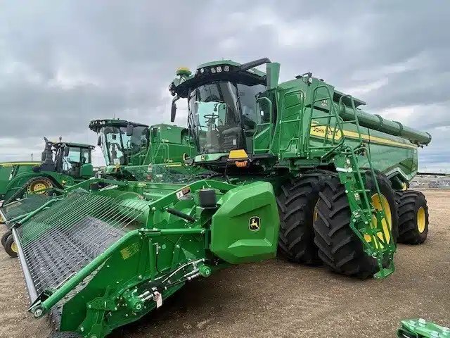 2024 John Deere X9 1000 Batteuse