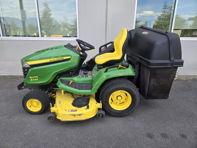 2019 John Deere X584 Tracteur à pelouse