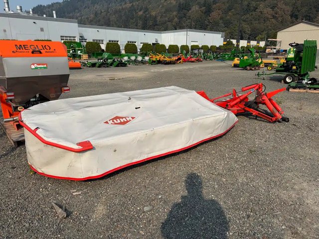 2023 Kuhn GMD 28 Faucheuse à disques