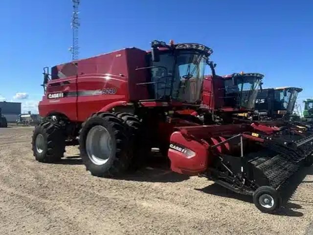 2017 Case IH 9240 Batteuse