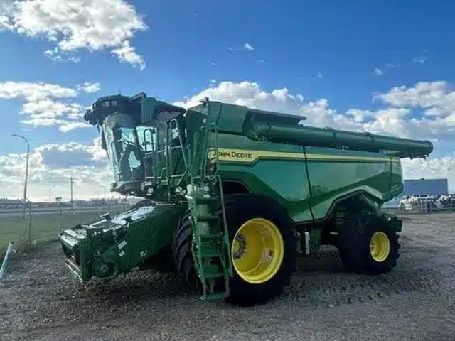 2024 John Deere X9 1000 Batteuse