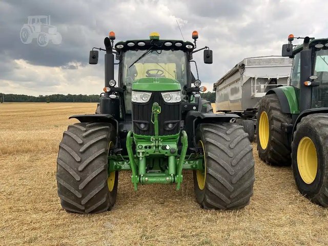2017 John Deere 6215R Tracteur