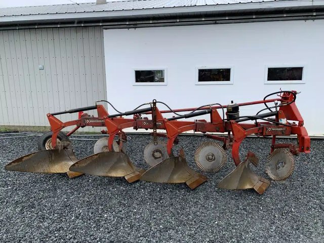 Kongskilde 30 Charrue