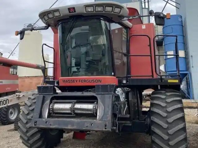 2006 Massey Ferguson 9690 Batteuse
