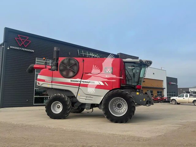 2009 Massey Ferguson 9895 Batteuse