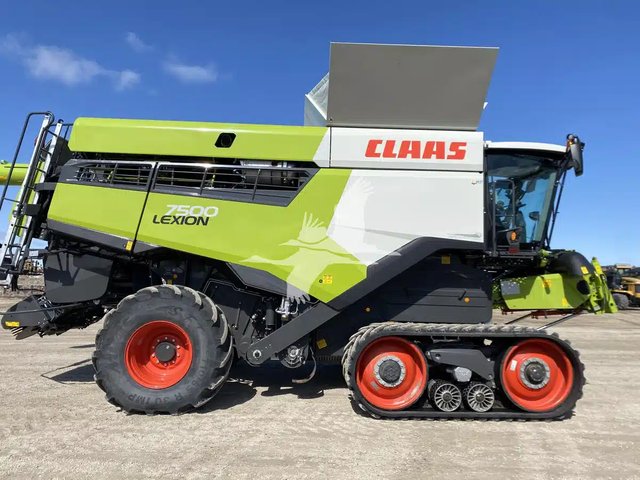 2022 CLAAS LEXION 7500tt Batteuse