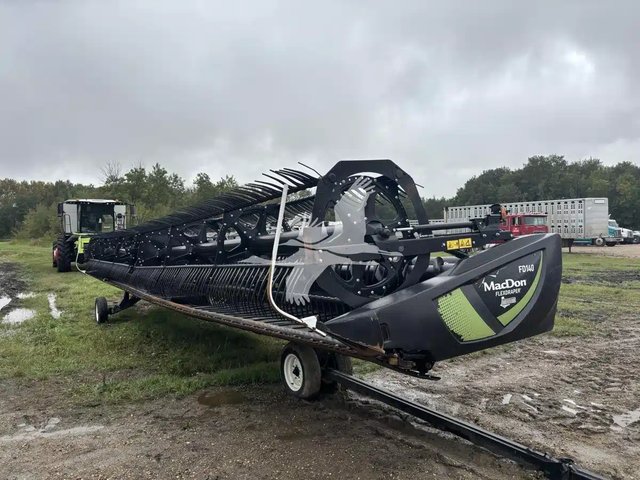 2021 MacDon FD140