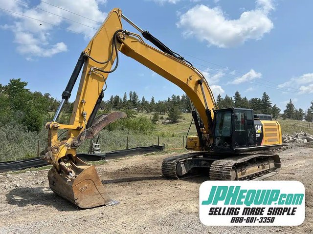 2015 Caterpillar 300 Series Excavatrice